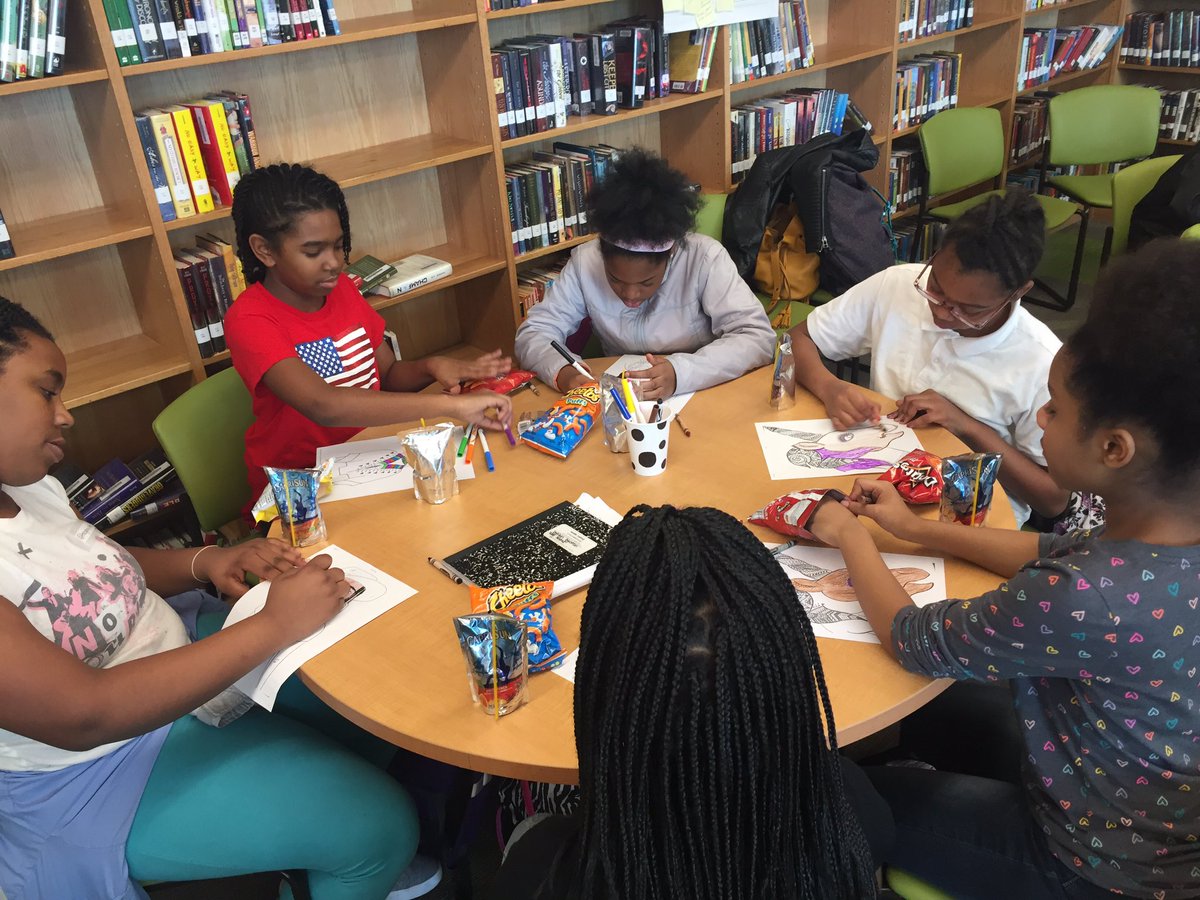 JohnsonMiddleDC's tweet photo. PBIS Friday with @HealthyCmt. #createandsip https://t.co/VsHvV8OTgS