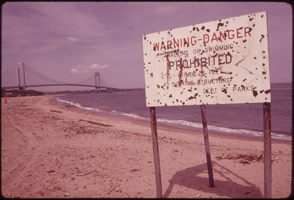 PopSci's tweet photo. This is what America looked like before the EPA cleaned it up https://t.co/wnC85BxN1E https://t.co/X0NpsCWvDG