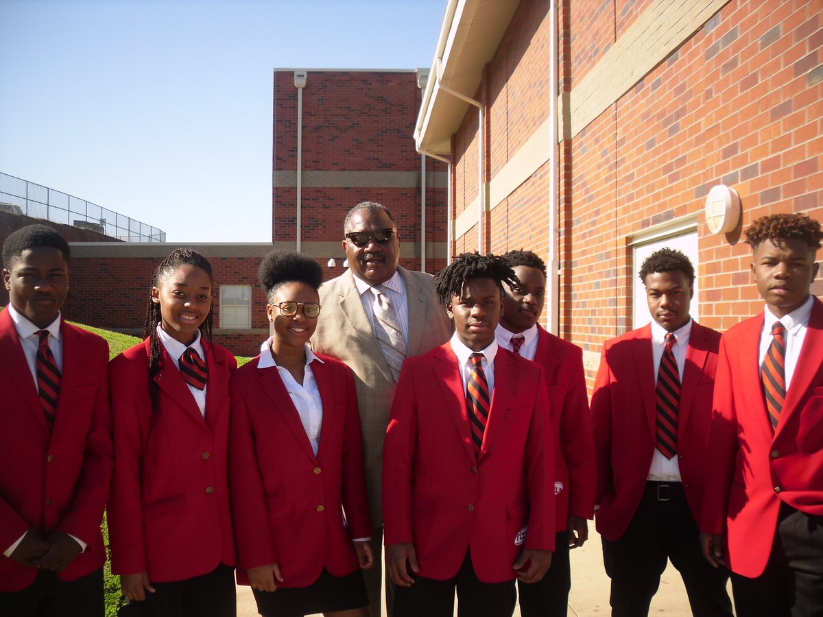 Drucker_FCCLA's tweet photo. Local administrators with FCCLA at Wenonah High School Unity Breakfast. https://t.co/fv3UsjM5Ea