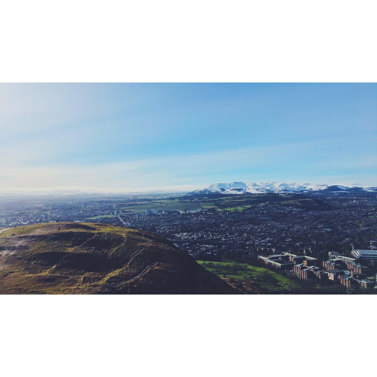 SarahLouJenkins's tweet photo. #Edinburgh ⛰☀️ https://t.co/ACiMTm3BJg