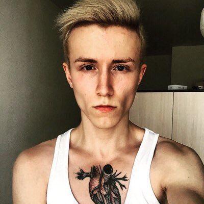 hellobarbolin's tweet photo. Come hangout with me > Дотации on #BIGOLIVE. https://t.co/uVG0ek9DmU https://t.co/GbCHYKcWRp