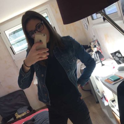 MoiFans's tweet photo. #NouvellePhotoDeProfil https://t.co/rknBHXIa0x
