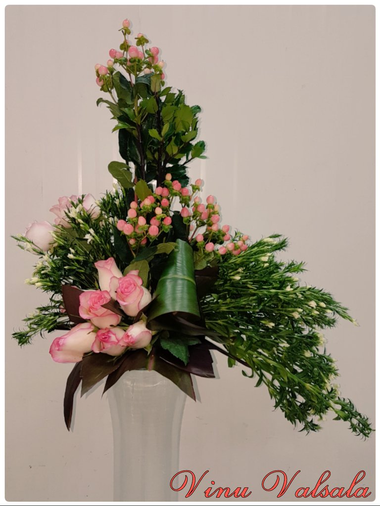 qualityflower's tweet image. #uae #Sharjah #freshflowersinuae #qualityflowers #bestflowersinuae #dubai #uae #floralarrangement #bestflowersinuae #mydubai