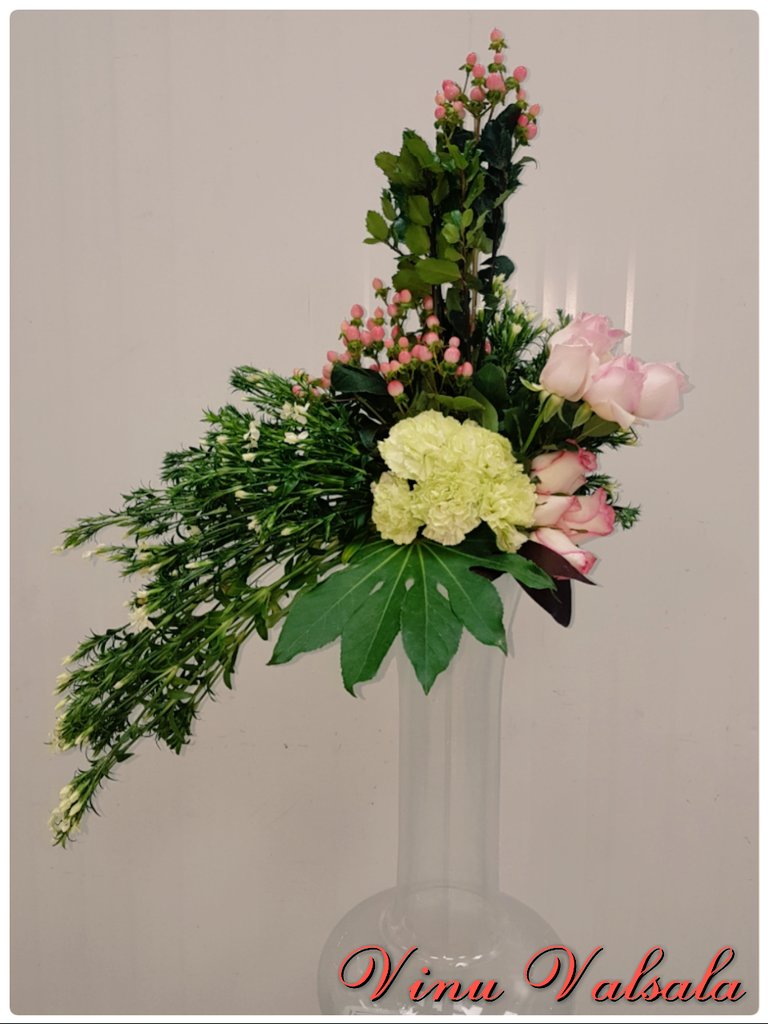 qualityflower's tweet image. #uae #Sharjah #freshflowersinuae #qualityflowers #bestflowersinuae #dubai #uae #floralarrangement #bestflowersinuae #mydubai