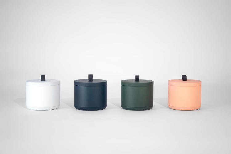 valsfer's tweet photo. Valsfer old partner @yuuedesign dropped the new Bento portable light debuted in Greenhouse @SthlmFurnFair . #2017sff https://t.co/8XKyrGeu5F