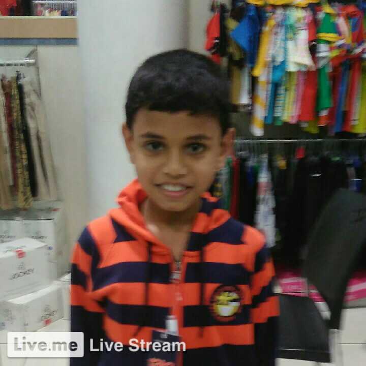 PeterTC7's tweet photo. ✨😎Makemesmile and hangout with #liveme Peter Cleetus:  https://t.co/yVaMuTgwbK https://t.co/5OA0tE0OPl