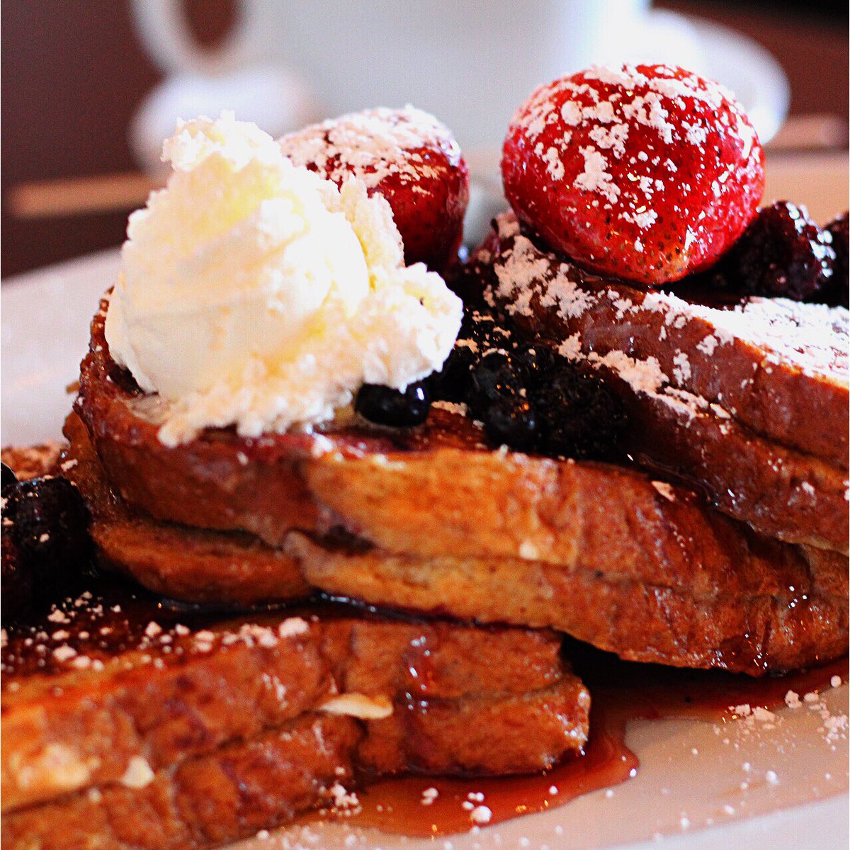 platesofplano's tweet photo. Spring has sprung! Try the stuffed french toast with fresh berries at @HashHouseAGoGo #delicious #food #brunch #plano https://t.co/cQHyftc6hJ