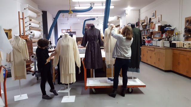 brooklynmuseum's tweet photo. #BKMConservation is putting the final touches on customized forms for #GeorgiaOkeeffe's garments in #okeeffemodern: https://t.co/7ZwCYohGDO https://t.co/zmO0d7Cyig