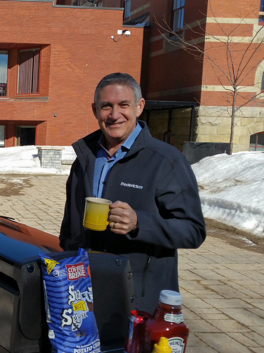 Entrez le Tug of Wards - répondre au troisième sondage pour gagner un barbecue communautaire avec @mikeobrien_fton et votre conseiller!