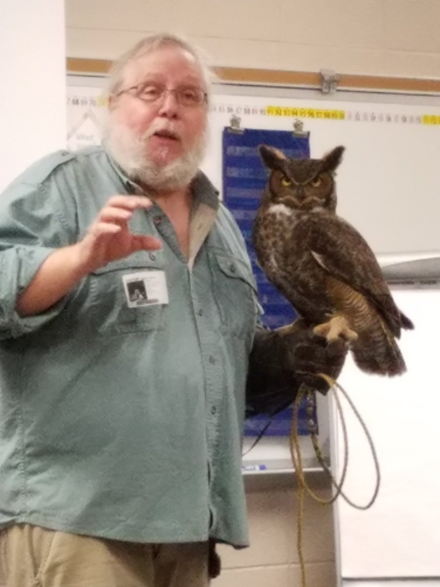 MrsBroviakClass's tweet image. Animal Adaptation 4th gr speaker Mark Booth. #animalsareamazing #teachingfun