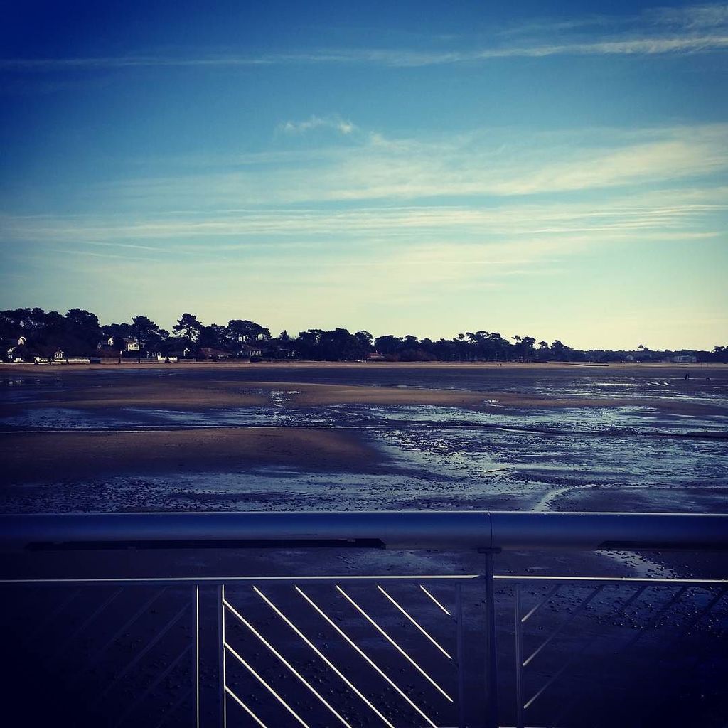 #happyfriday ! End of the week and #fish &amp; #chips night @bgwmc ! £10 with a #drink and alw… ift.tt/2kUZzKR