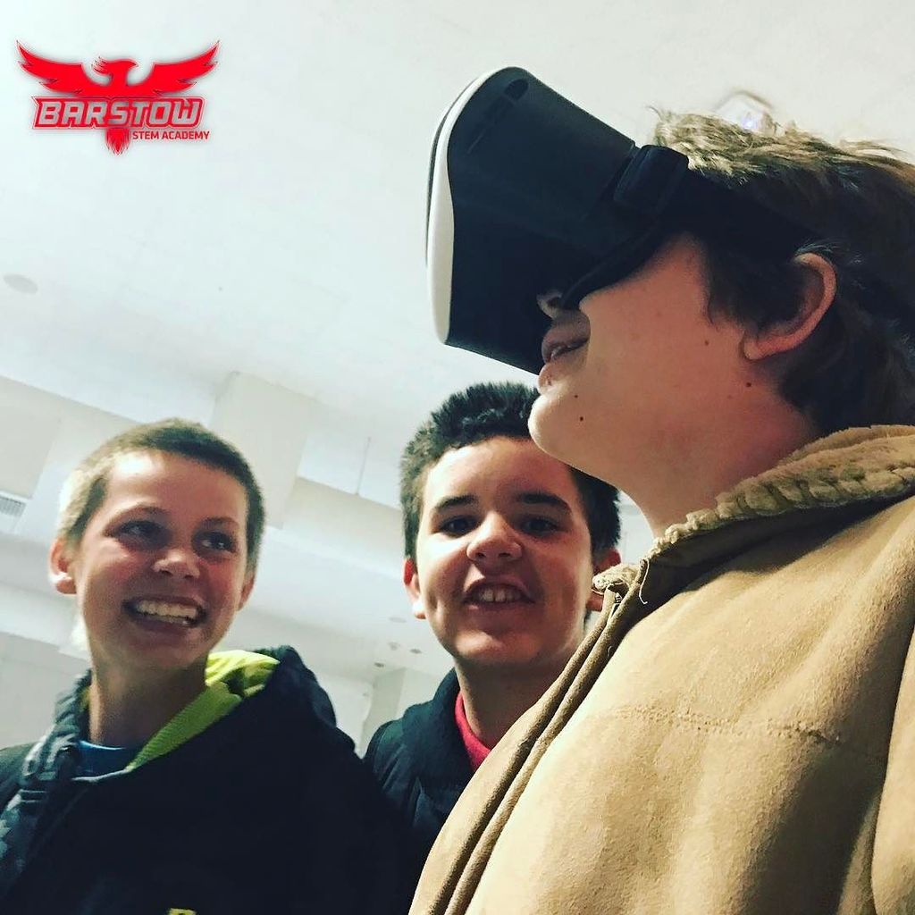 BarstowSTEM's tweet photo. #STEMasb hosted a virtual reality pep rally during both lunches today. Students got to se⦠https://t.co/XEqBk4j3Ks https://t.co/qn7o7PEGeg