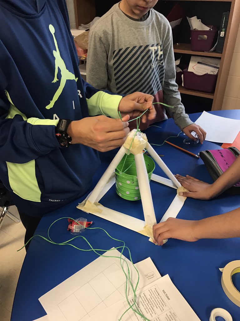 MsRicher44's tweet photo. Building structures to withstand the weight of a container.... will we succeed? #structuralcomponents https://t.co/xZoOAEUQe2