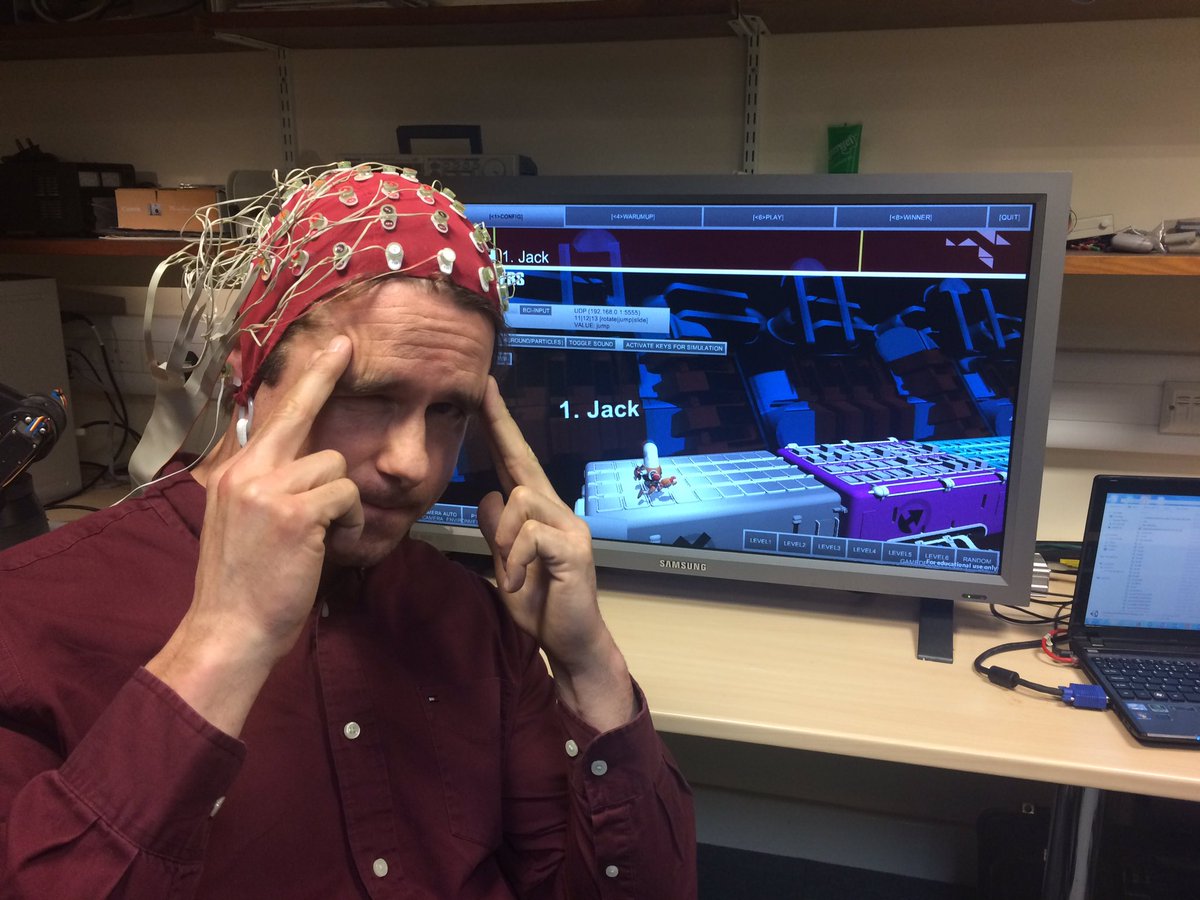 DrJackLewis's tweet photo. Today i was mainly racing avatars using just the power of my brain (via a cunning algorithm that turns my brainwaves into computer commands) https://t.co/MWfg2DwhY0