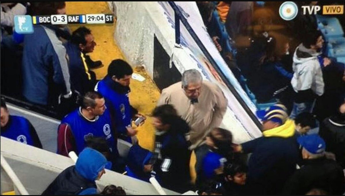 SoyArgen's tweet photo. Mirtha Legrand llegó a los 90 ¿y vos @BocaJrsOficial? https://t.co/PdGOqRLR0I