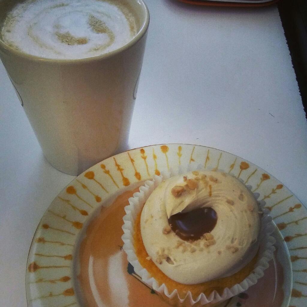 Special whatever we feel like baking FOD: Butterscotch latte - Vanilla cke, butterscotch coffee, caramel&amp;toffee