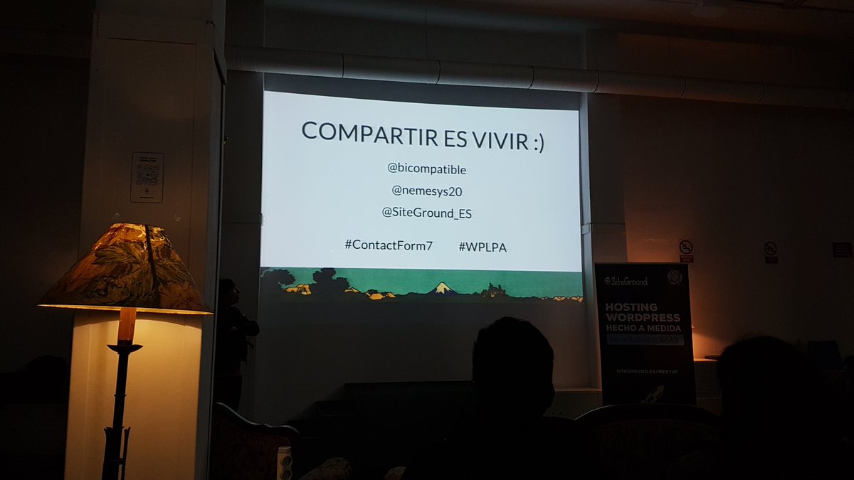 atarecos's tweet photo. "Compartir es vivir". #Meetup de @WP_LPA con @s3rrot @nayraq80 @bicompatible @NemeSys20 @SiteGround #WordPress https://t.co/VKm1BN5x9v