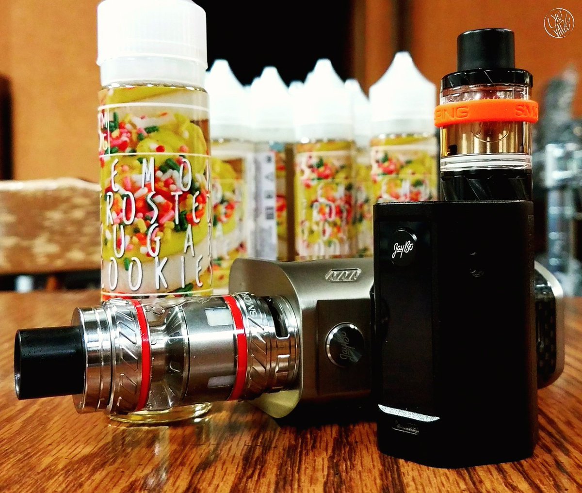 UISvapes's tweet photo. Opposite ends of the Reuleaux spectrum. #Vaping #VapePorn https://t.co/GOINCTRitB