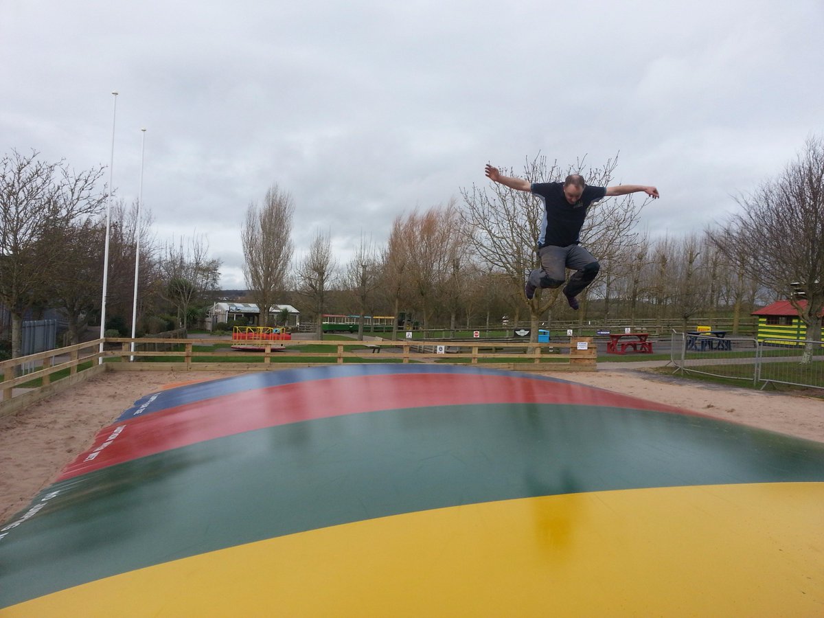 AirBouncers's tweet photo. Testing the Air Bouncer, it's working cos I'm having fun !!! https://t.co/n2UXn2uzXe
