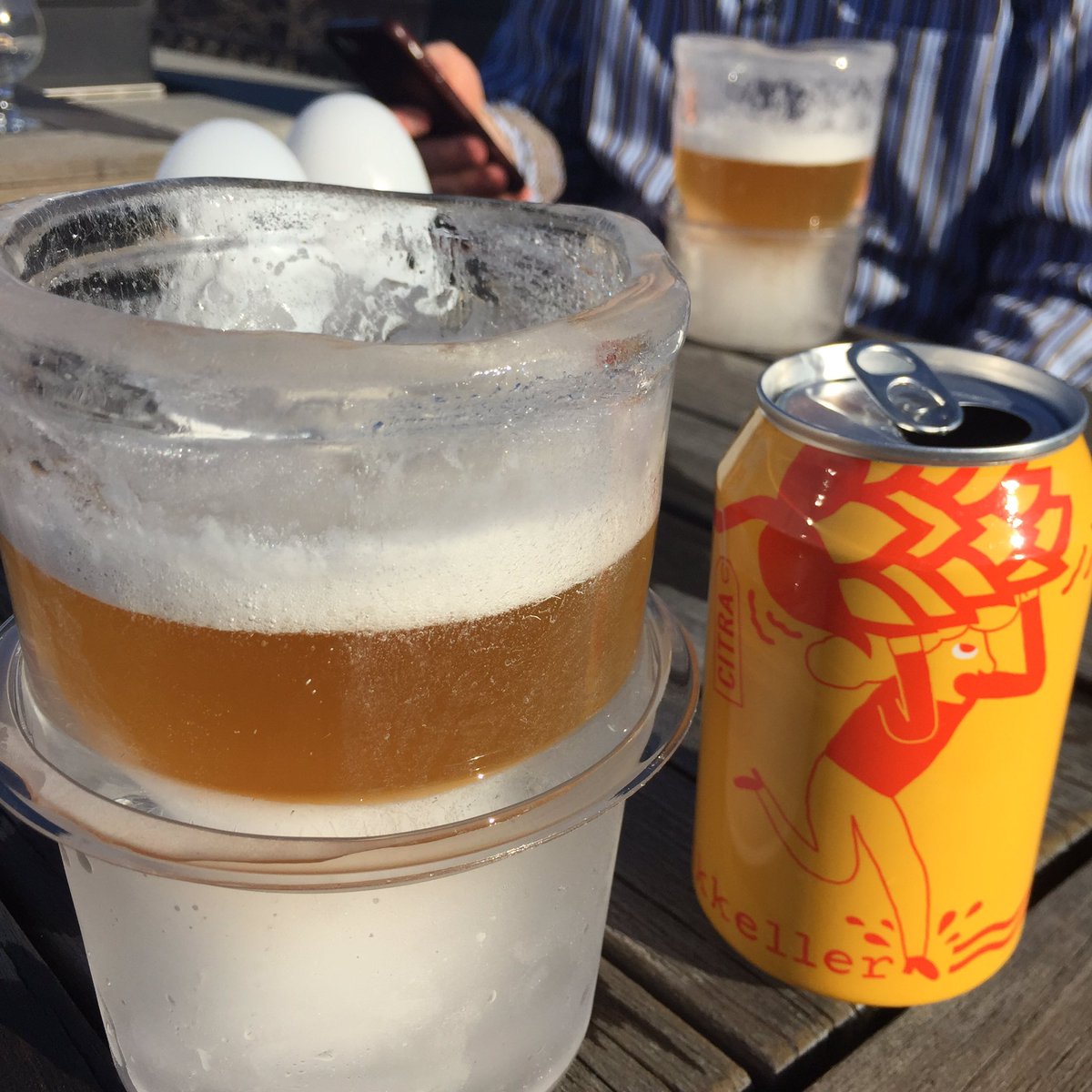 attackofthetext's tweet photo. Test piloting @nICEmug with @jschwendt! #TGIF #beerme https://t.co/d4HlBAVhLU