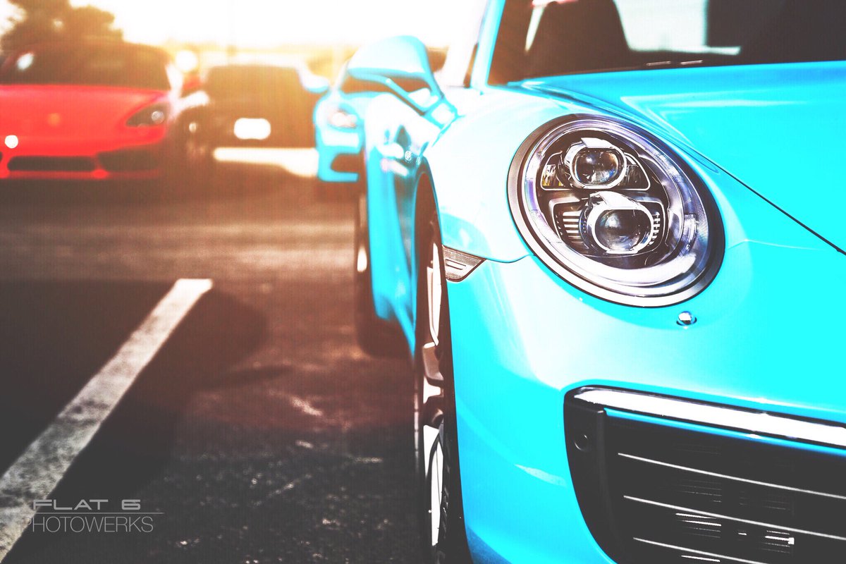 flat6photowerks's tweet photo. #FrontEndFriday with the #Porsche #911Carrera in #MiamiBlue https://t.co/lIuFqYFX9F