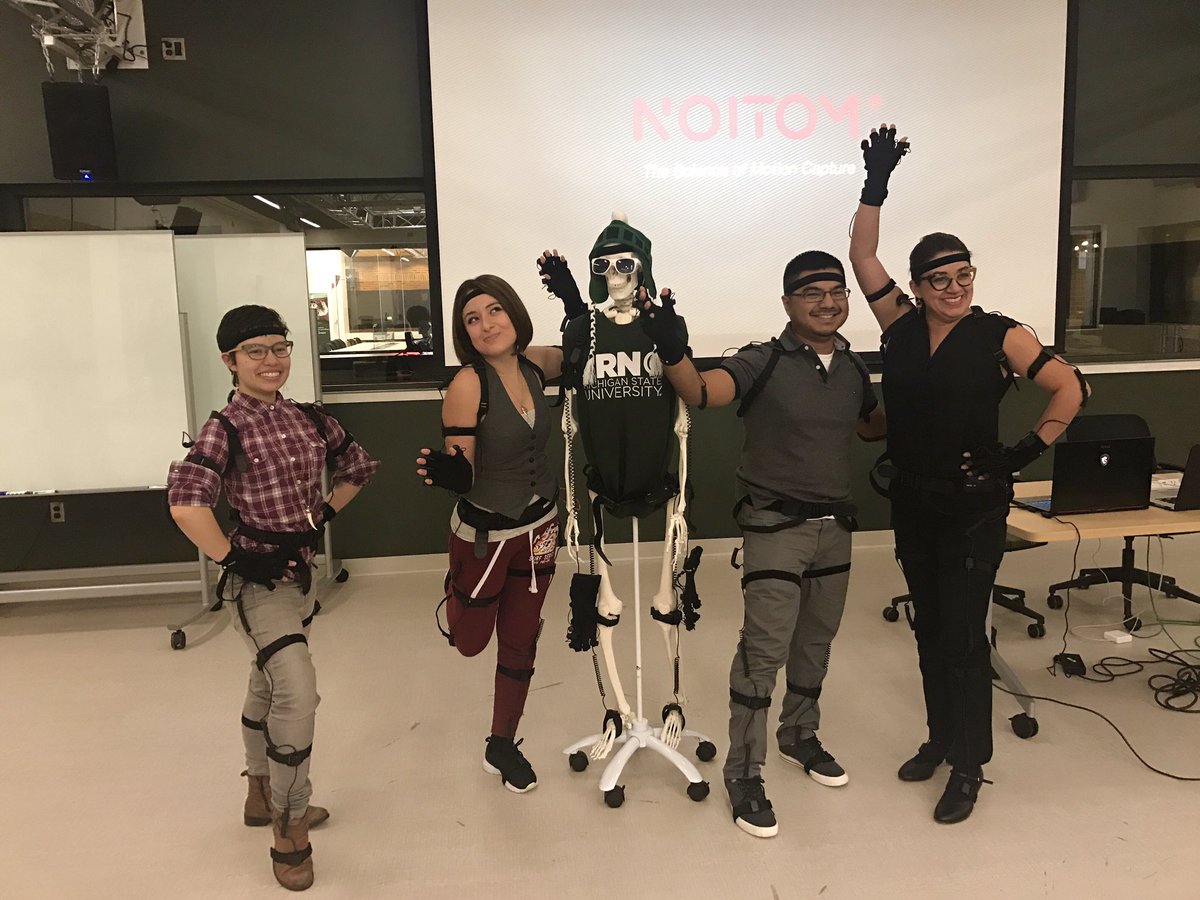 USLatinoMuseum's tweet photo. Our amazing group of dancers + Kinesia trying out @noitomocap #preceptionneuron at #SLCDigiSummit2017. https://t.co/seCWcMn8nh