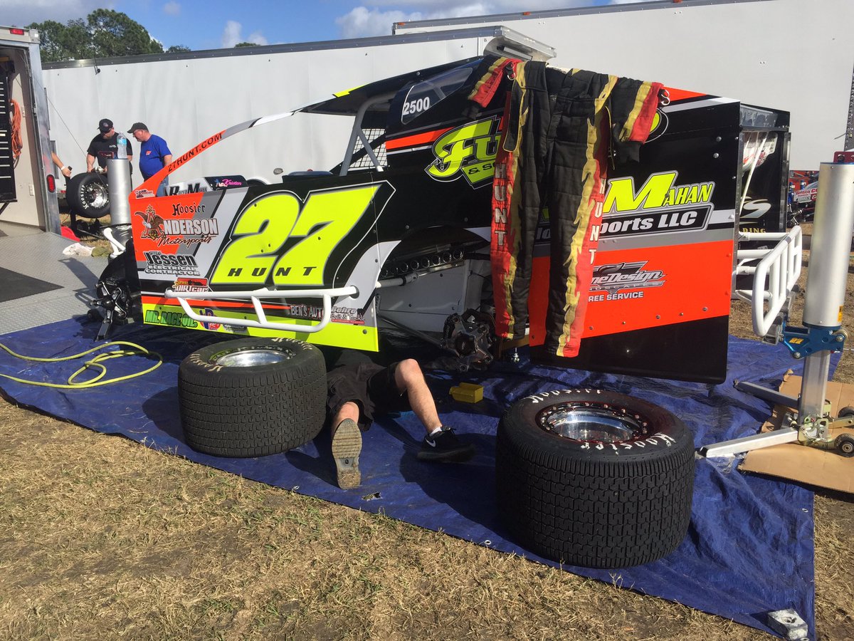 Super DIRTcar Series tweet media