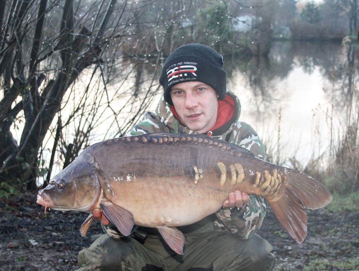 krisjenx123's tweet photo. 19lb mirror #BBR #camocarpy #bartonsleads #Godmanpva https://t.co/ViIsQqiggE