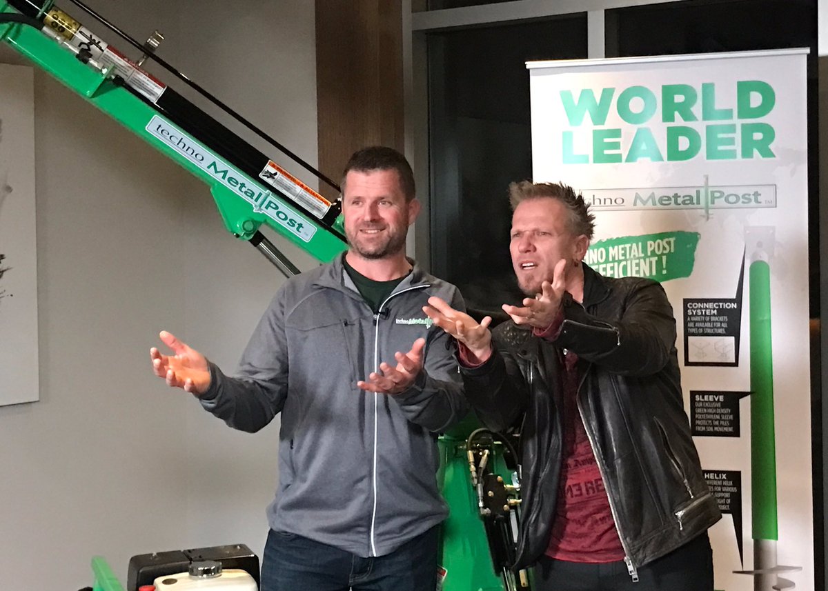 PaulLafranceDES's tweet photo. Paul having fun interviewing Techno Metal Post dealers in Quebec tonight. @technometalpost  #helpushelpyou https://t.co/y0zUhvYul7
