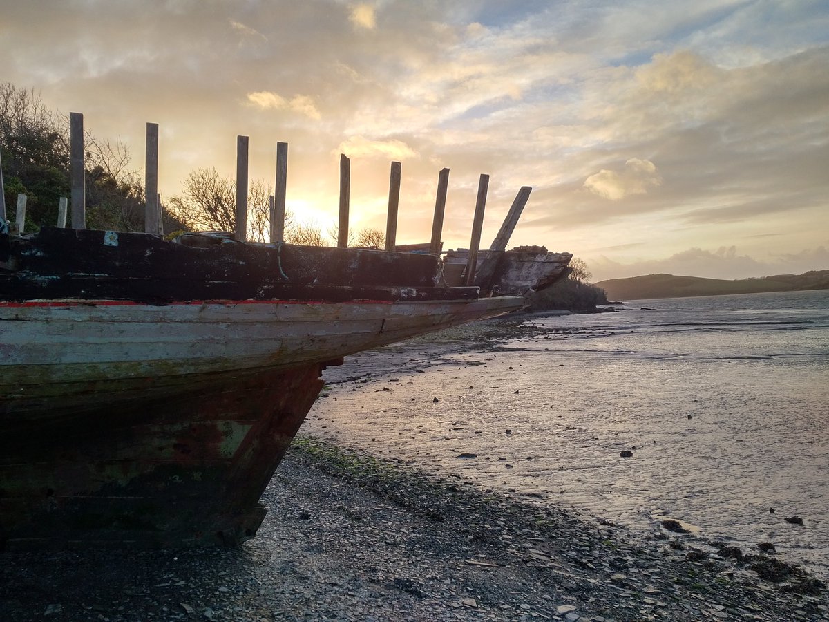 #Camel between #Wadebridge &amp; #Padstow yesterday #Cornwall <a href="/CornwallHour/">Cornwall Hour</a> <a href="/RealCornwall/">RealCornwall</a> <a href="/Cornwall_Coast/">Cornwall Coast</a> <a href="/We_are_Cornwall/">We are Cornwall</a> @beauty_cornwall