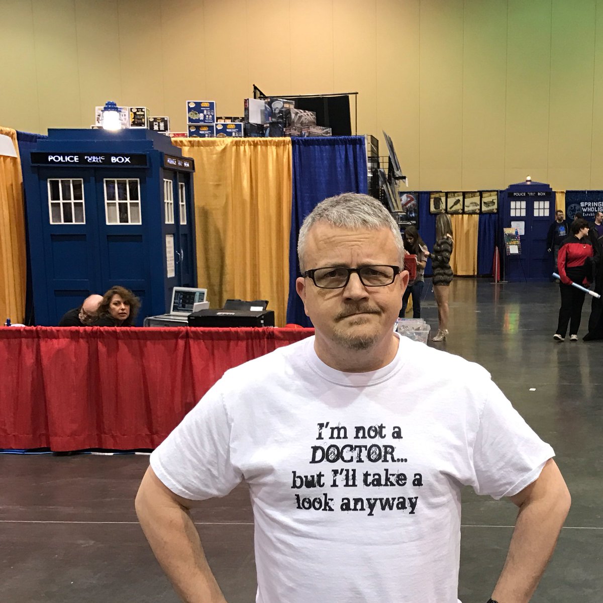 got_angst's tweet photo. I'm not sure which #Tardis I should take! #DoctorWho #Visioncon2017 @visioncon https://t.co/jeFDyESM4n