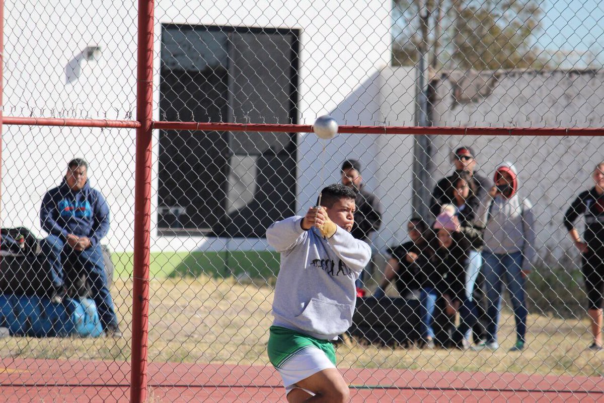 IEDOficial's tweet photo. Termina el 1er día de competencia de la eliminatoria estatal de #Atletismo el día de mañana se reanudan las actividades en punto de las 8 am https://t.co/PXXdDRvz93