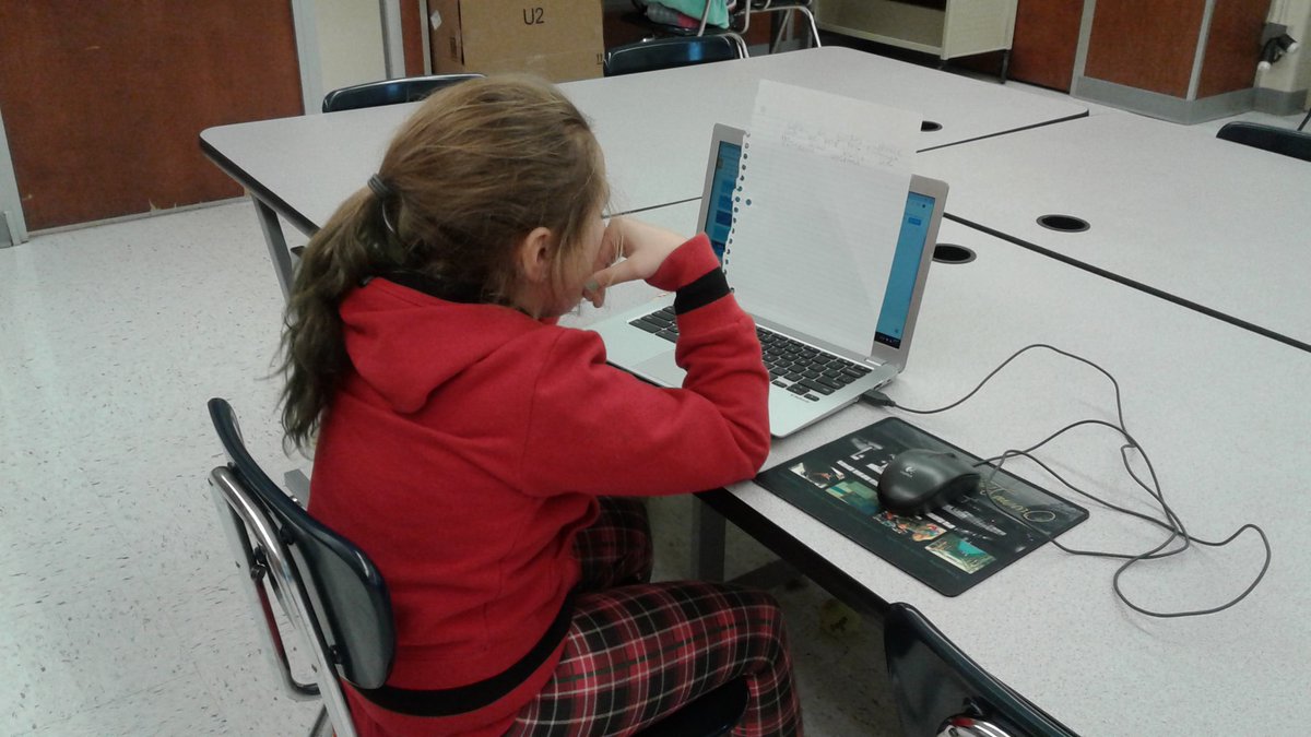 MrsKelly43's tweet photo. Ms Jahnssens Ss using Screencastify for Famous Missourians reports #mustangproud #isdstrong https://t.co/GZBQ0Hd1CM