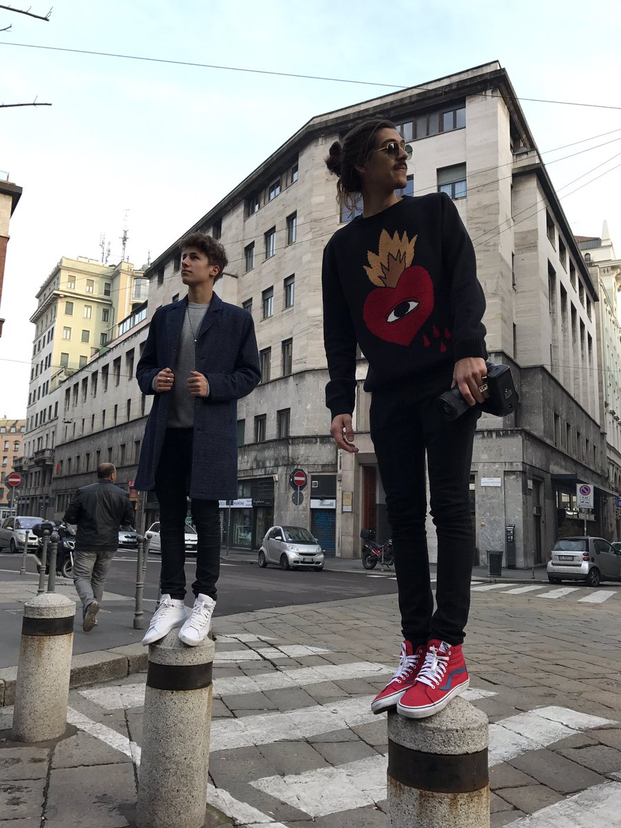 JuanpaZurita's tweet photo. Grabando un gran video para ustedes ⚡️ https://t.co/b3wIhprp6B