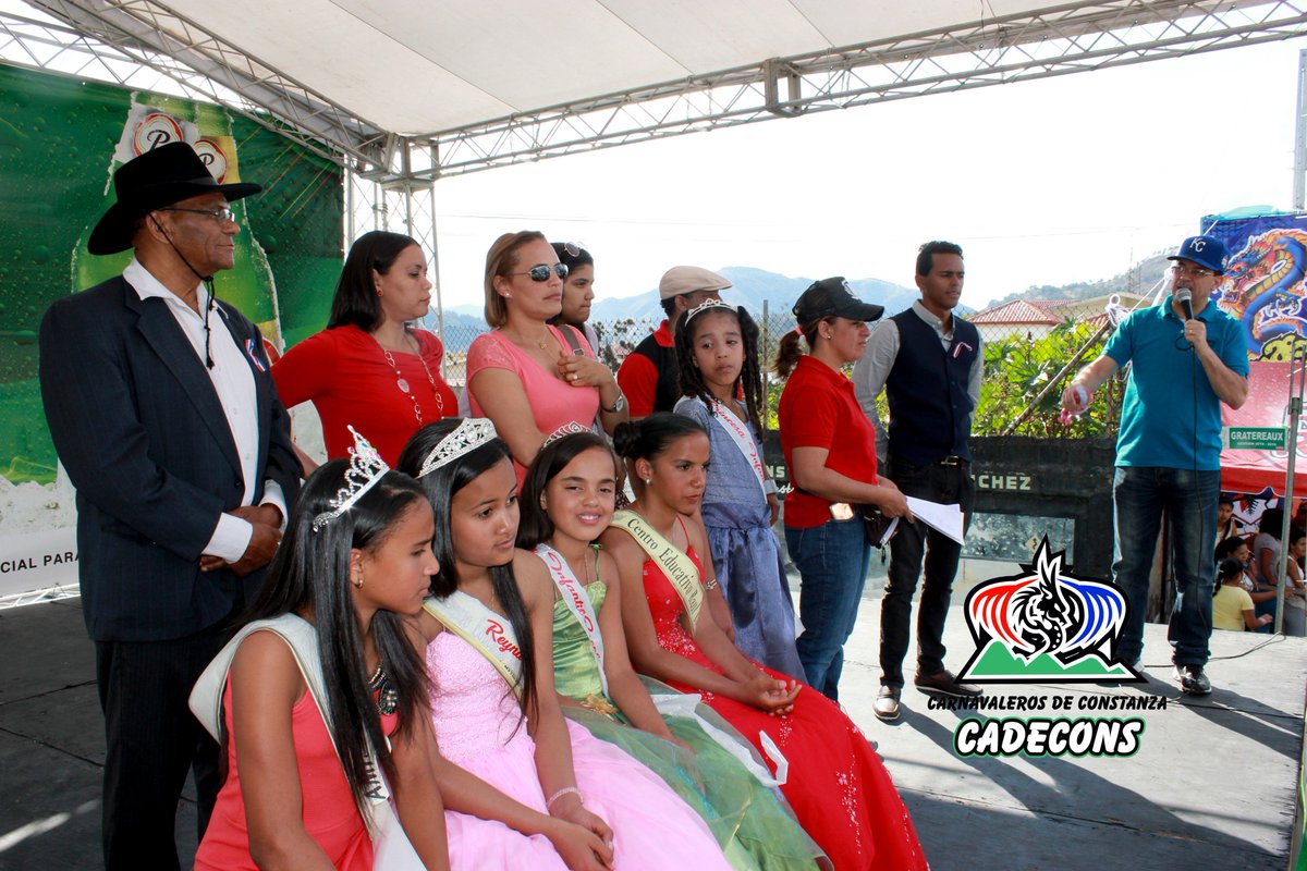 cadeconsrd's tweet photo. #CarnavalInfantil mas de 14 carrozas, organizado por #Cadecons y #Distrito06_02 estudiantes expusieron su creatividad #CarnavalConstanza https://t.co/LvMx7XwUtP