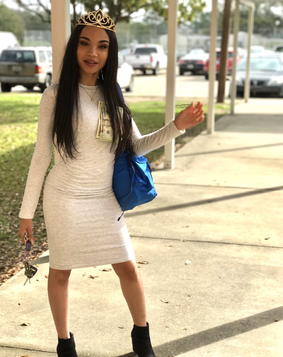 _AsiaaG's tweet photo. 17💕🎈 https://t.co/aj1gm9gKDD