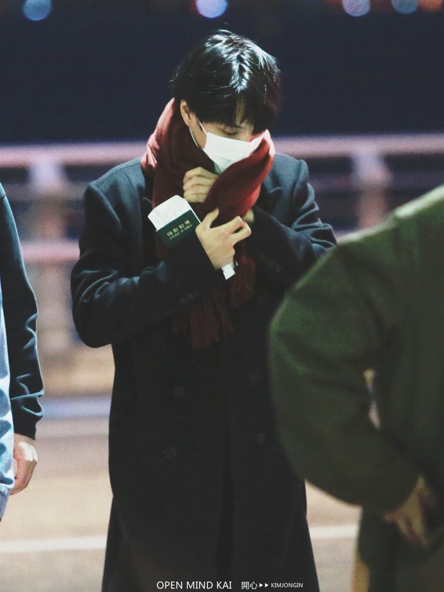 KaiiWorld's tweet photo. [HQ] 170224 ICN Airport ©openmindkai https://t.co/uMwryOHcXn