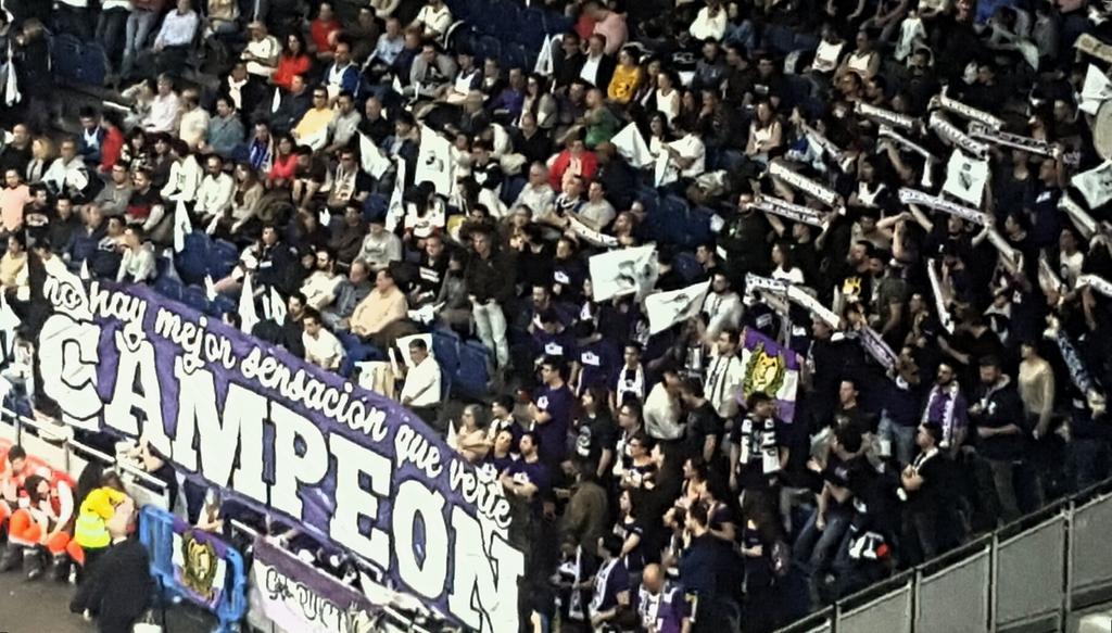 JaviKN's tweet photo. ¡Aquí estan, estos son, LOS HINCHAS DEL CAMPEÓN! @BSK_Foundation https://t.co/LOja68CGfz