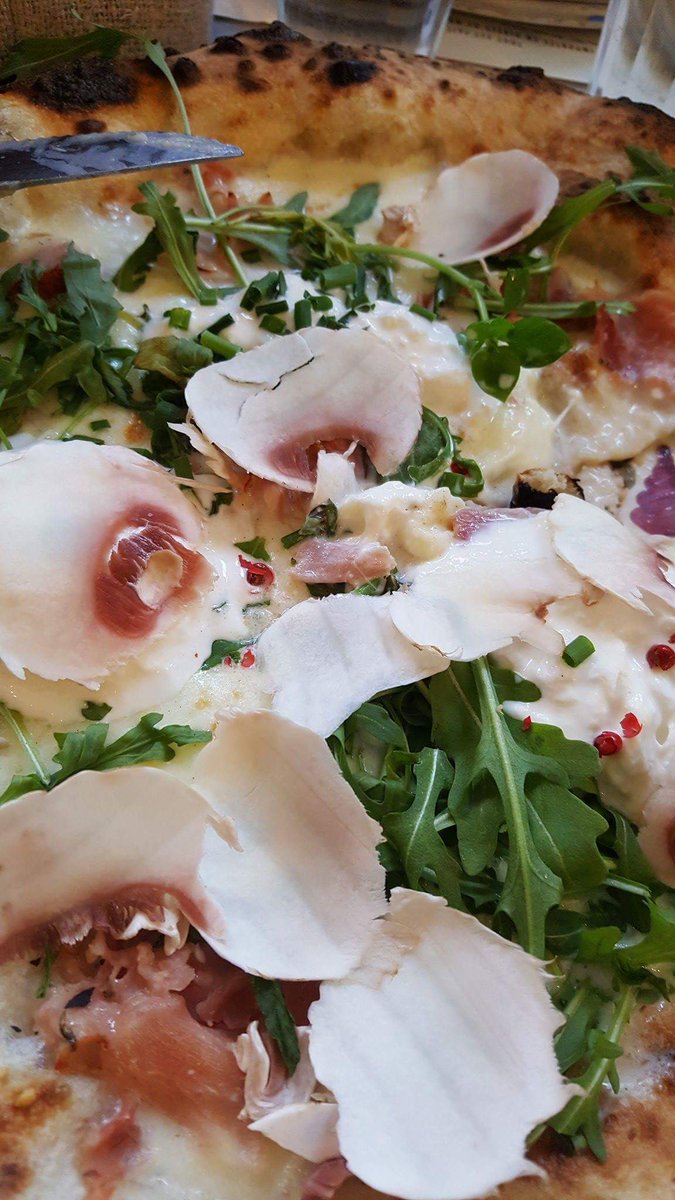 benjjj19's tweet photo. Envie d'une pizza ??? 
#turtlepizzarun arrive bientôt 🐸🐸🐸🐸
#whyirunpizza https://t.co/wrm6hOFzyF