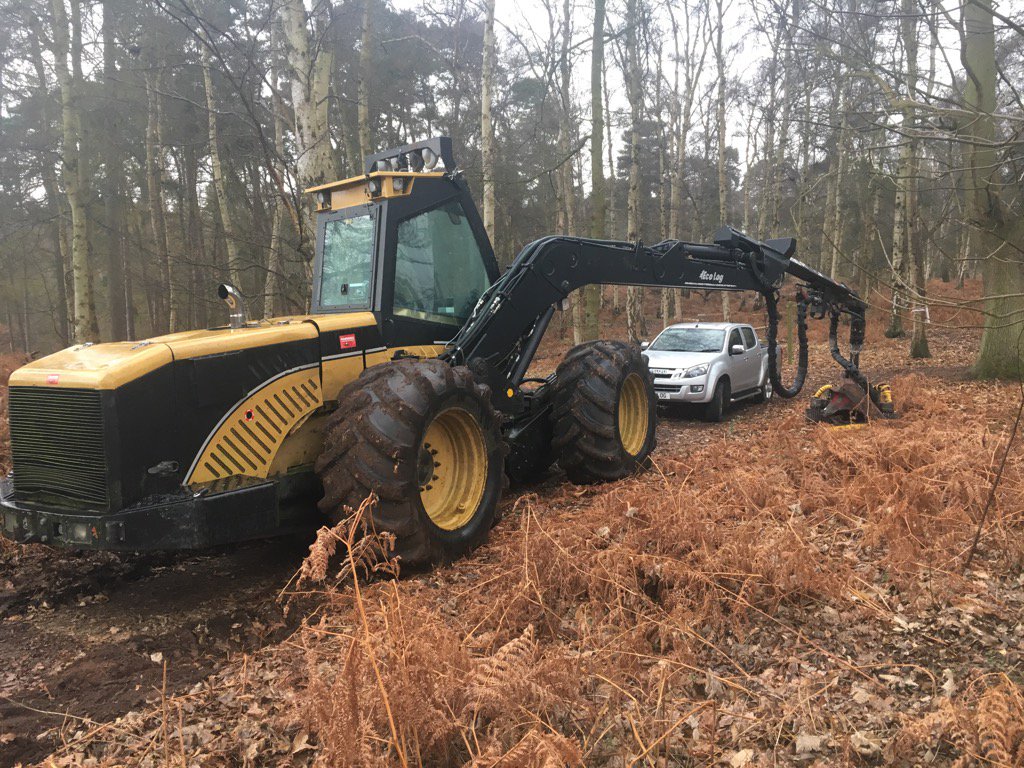 leicslogs's tweet photo. Not driven one of these before!
Hey ho give it a go.
#cantleaveforestry https://t.co/Rh1T9DPVWN