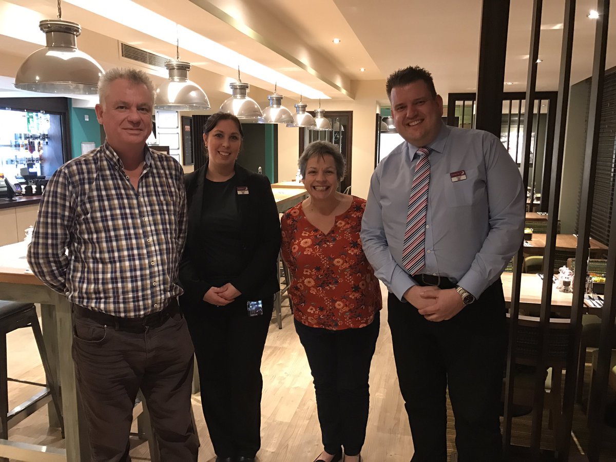 davidForeman1's tweet photo. Our first guests at Premier Inn Newbury and first PI wow @southcoastarea @SDEBDD @PIhubOpenings @smmottram https://t.co/JZURvkbDuY