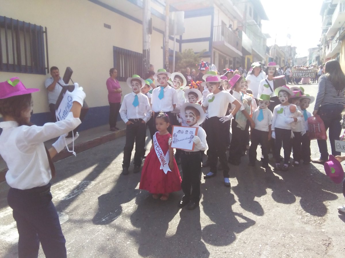EB_ALTOMATEO's tweet photo. @SilvaEleazarL @supervisionZET1 @JauaMiranda @jaureguic72015 Desfile de Carnaval Escolar EB ALTO MATEO JAUREGUI TACHIRA https://t.co/HHxMgB2iG9