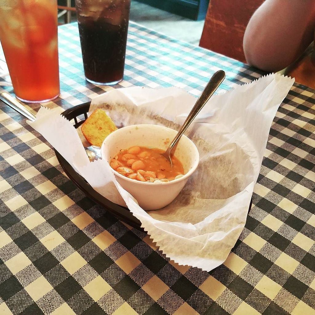 1weekendangler's tweet photo. Gettin the belly filled. Y'all try this place. #catfishconference https://t.co/yUUHw5meEL