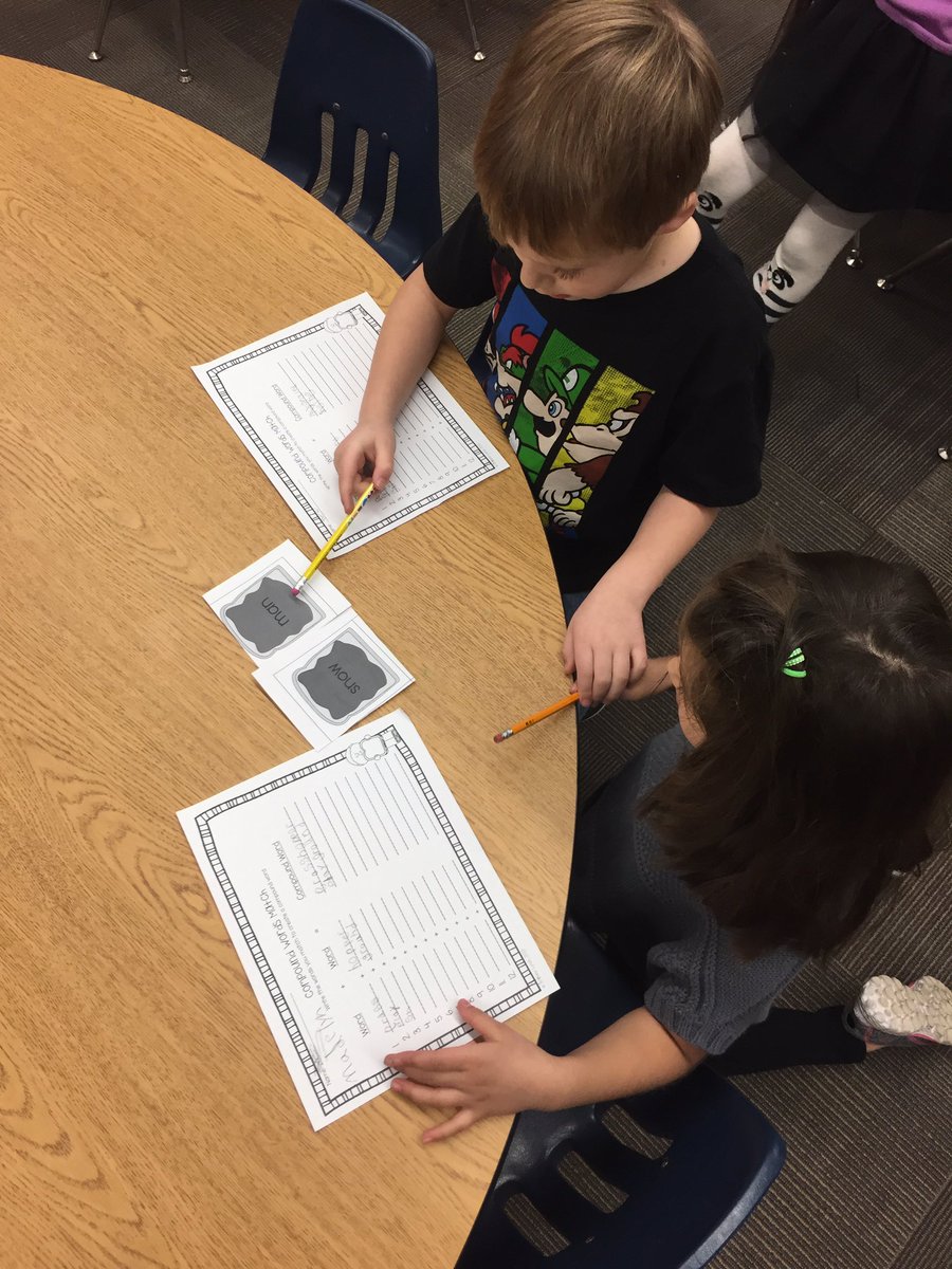 ms_lair's tweet photo. My kinders found compound words today! #rockets512 https://t.co/QSZl3Cblti