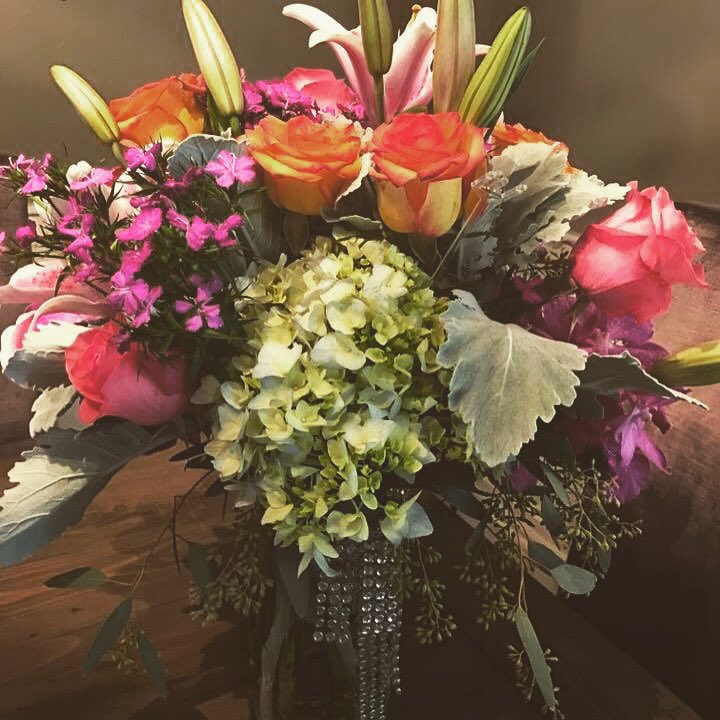 MLynnMusic_'s tweet photo. A surprise from my favorite people on release day. Thank you mom &amp; dad for your unwavering love and support for me. I love you both so much! https://t.co/XlG4bpcsuP