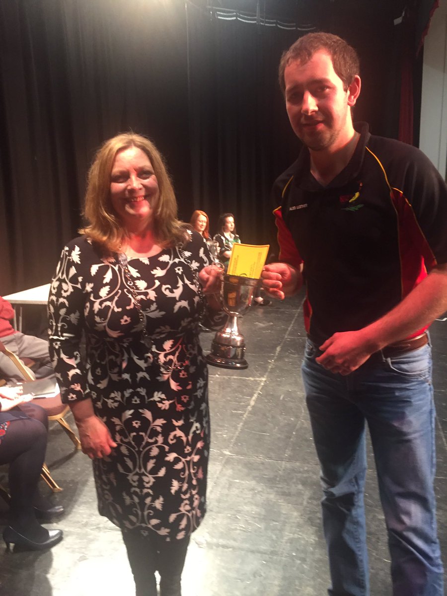 Canlyniad #AdloniantCFfI Cymraeg
5 <a href="/CFfILlangadog/">CFfI Llangadog YFC</a> 
4 <a href="/LlanddarogYFC/">C.Ff.i LlanddarogYFC</a> 
3 Llanllwni
2 <a href="/CFfICapelIwan/">CFfI Capel Iwan YFC</a> 
1 <a href="/DCYFC/">CFfI Dyffryn Cothi</a>