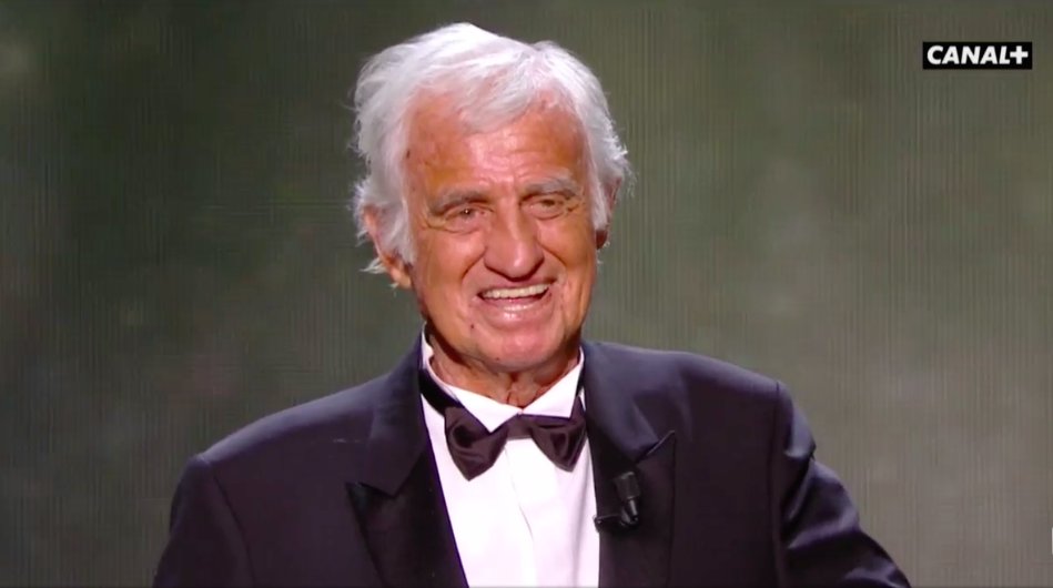 PremiereFR's tweet photo. Jean-Paul Belmondo était ce soir à l'honneur pour les #cesar2017 https://t.co/mxig0UCMuo