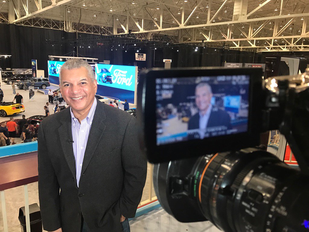 RussWKYC's tweet photo. Live from the @CleAutoShow next on @wkyc at 6 and 7. @SaraShookman @BetsyKling #socoolsofun https://t.co/YvurlcMJNP