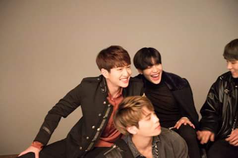 beginshinee's tweet photo. Os sorrisos <3 
#SWCInBrazil2017 https://t.co/krLZW6Hdzl