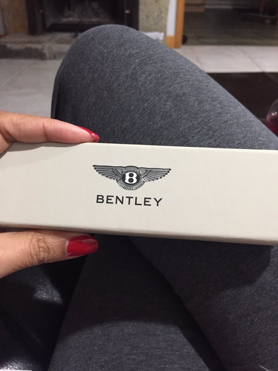 babyslanguage's tweet photo. Perfect accessory 😍 #Bentley https://t.co/AR8cM3wIKb